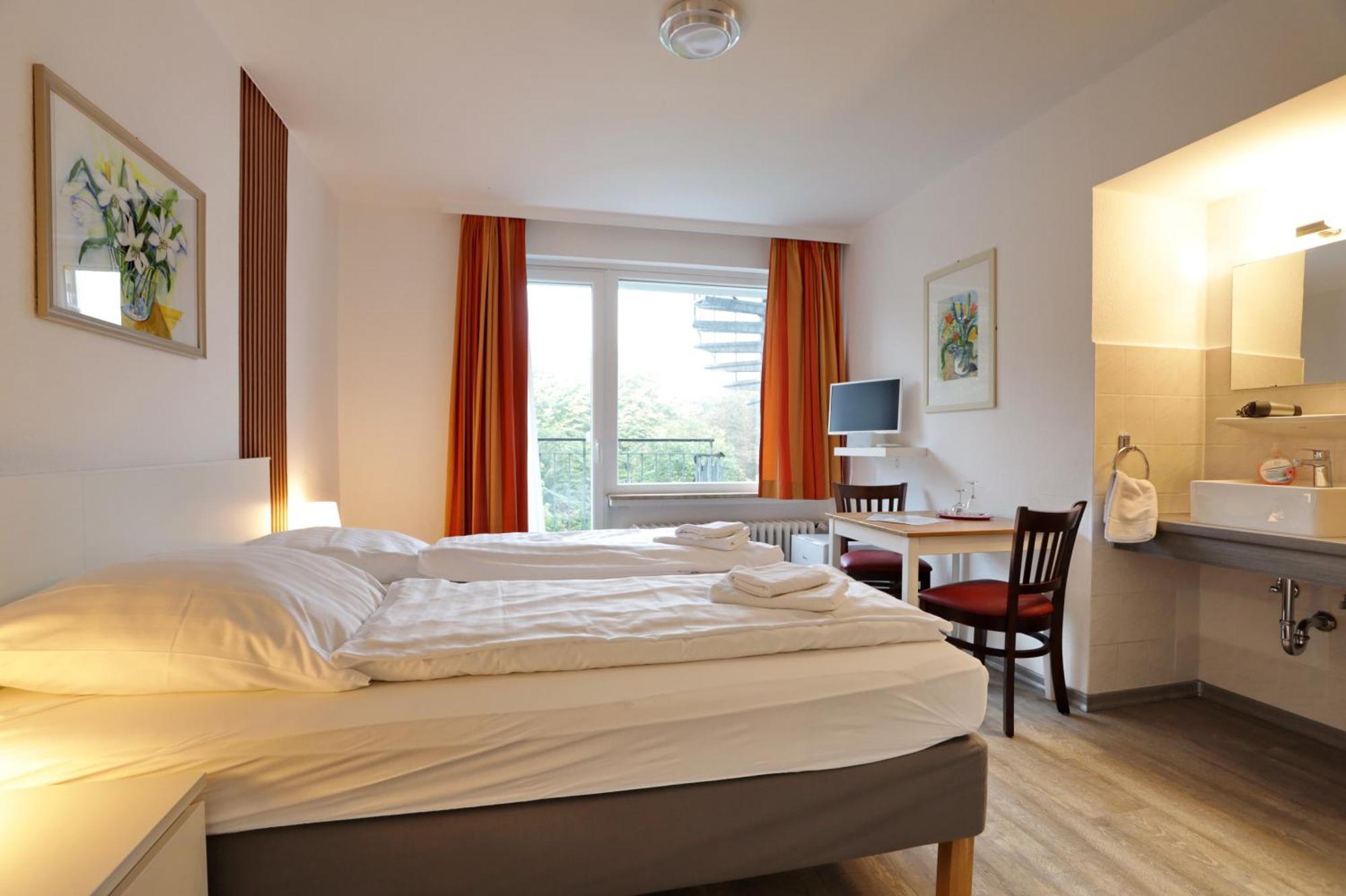 Hotel Am Park Брауншвайг Екстериор снимка