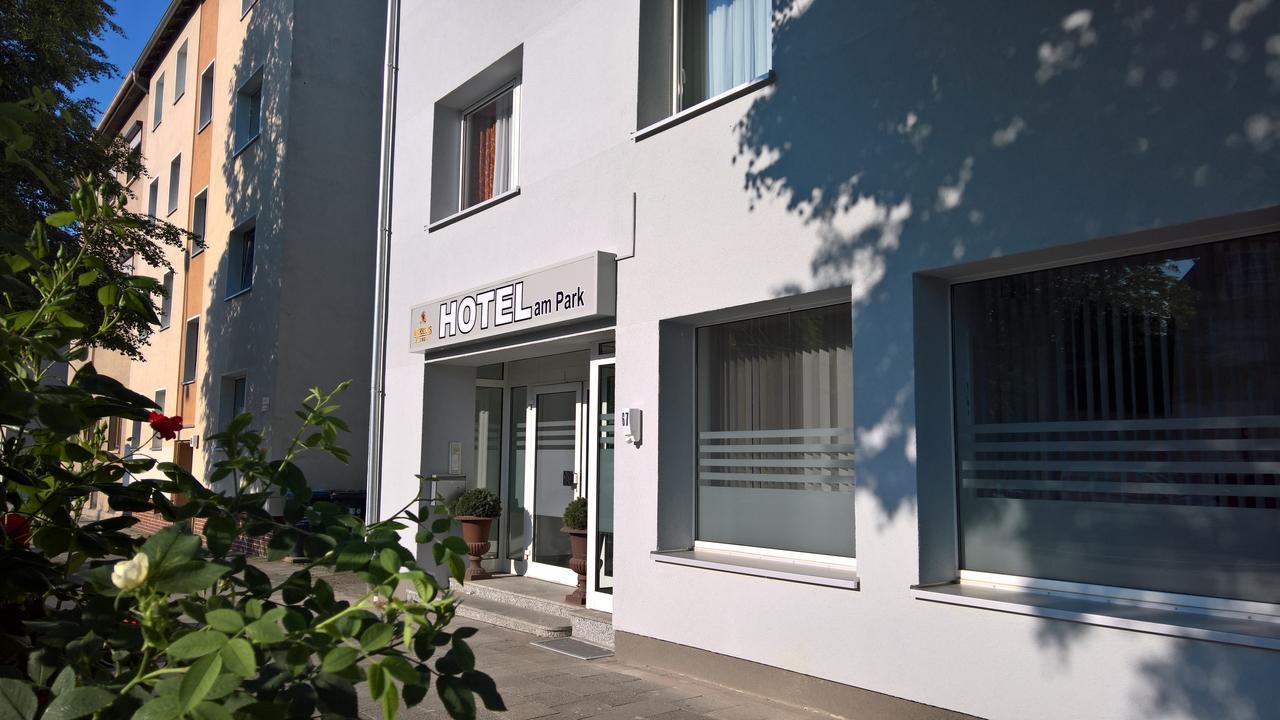 Hotel Am Park Брауншвайг Екстериор снимка